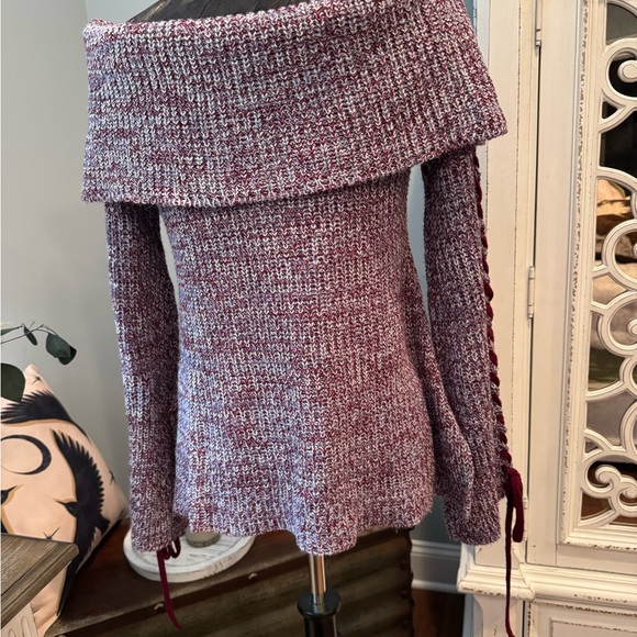 LU ♥ NYC Burgundy Lavender Lace-Up Sleeve Sweater Small | Off Shoulder Cozy Knit - Picture 6 of 12